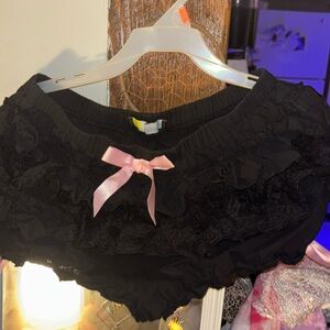 COPY - Finesse black short short shorts